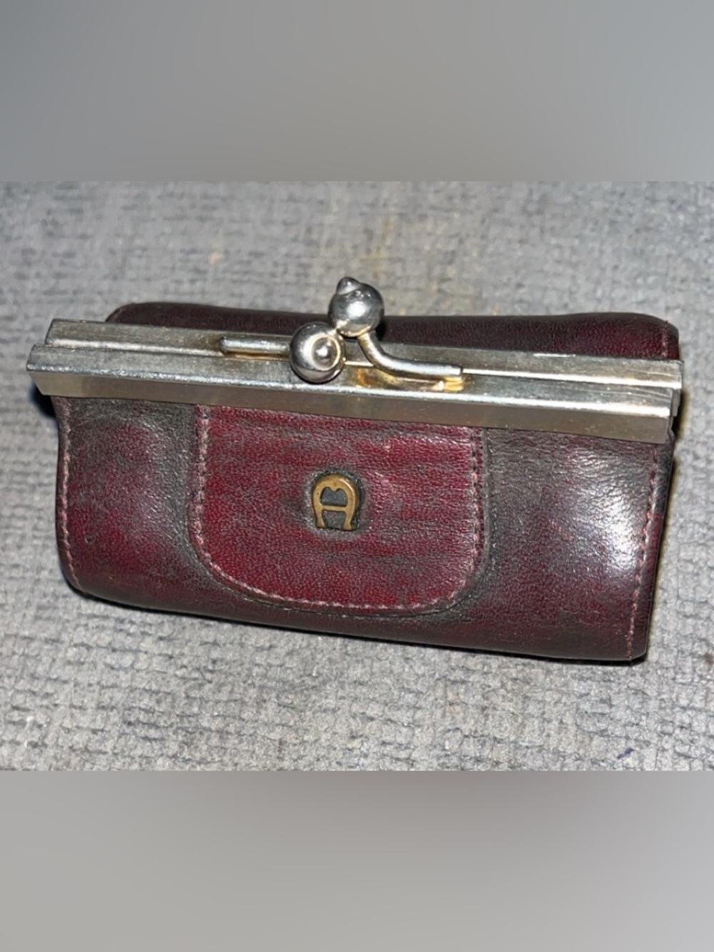 Vintage Etienne Aigner Leather Kisslock Coin Purse Made in Italy - Picture 2 of 11